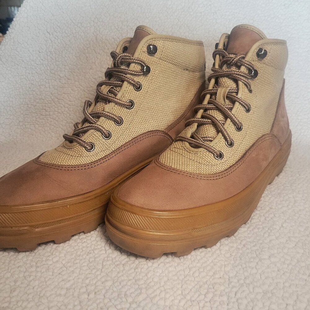 Keds Outdoor Hiking Women's Boots Brown Leather w/Tan Canvas Lugged Sole  Sz 8.5